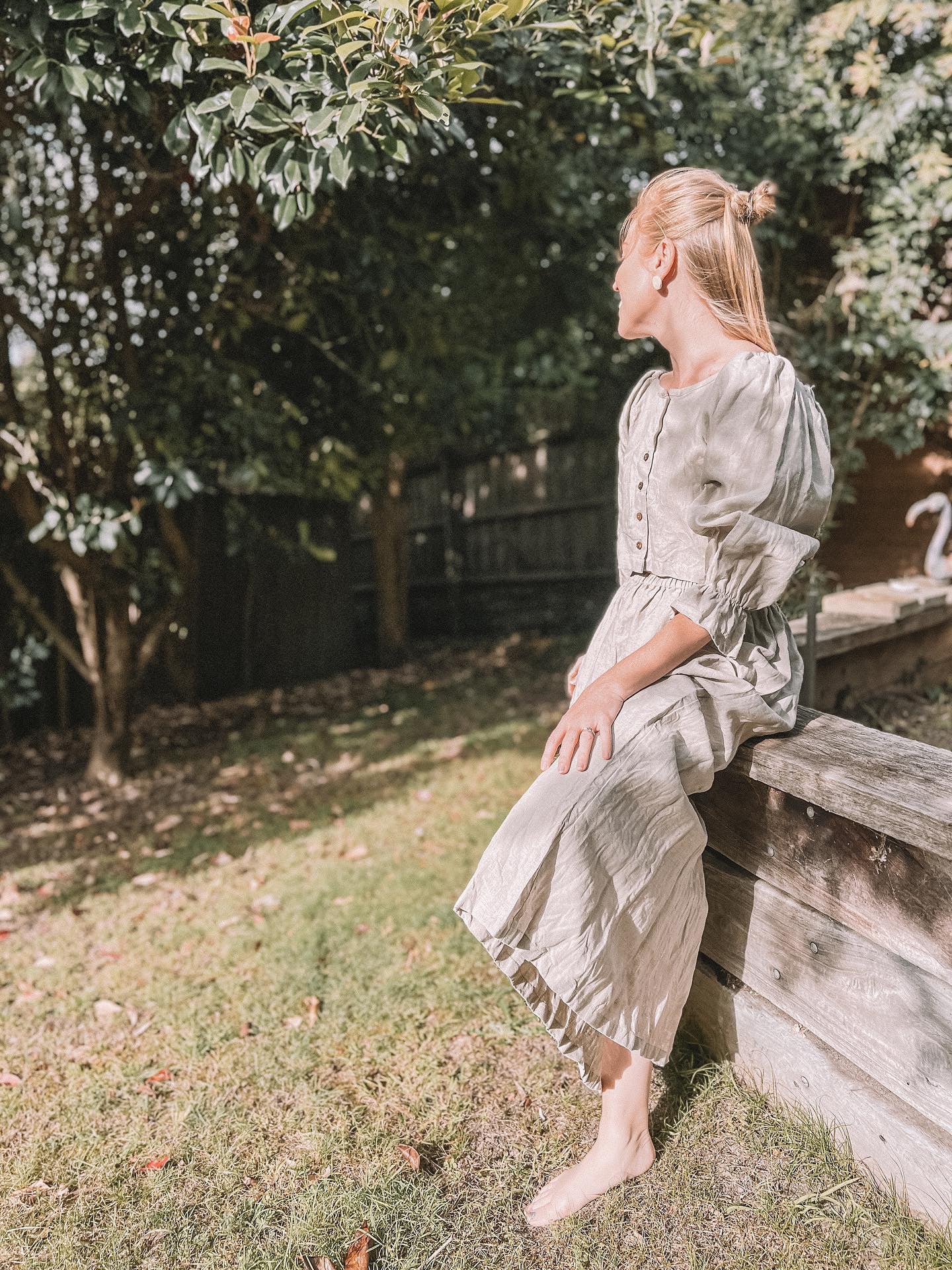 Poet Linen Set