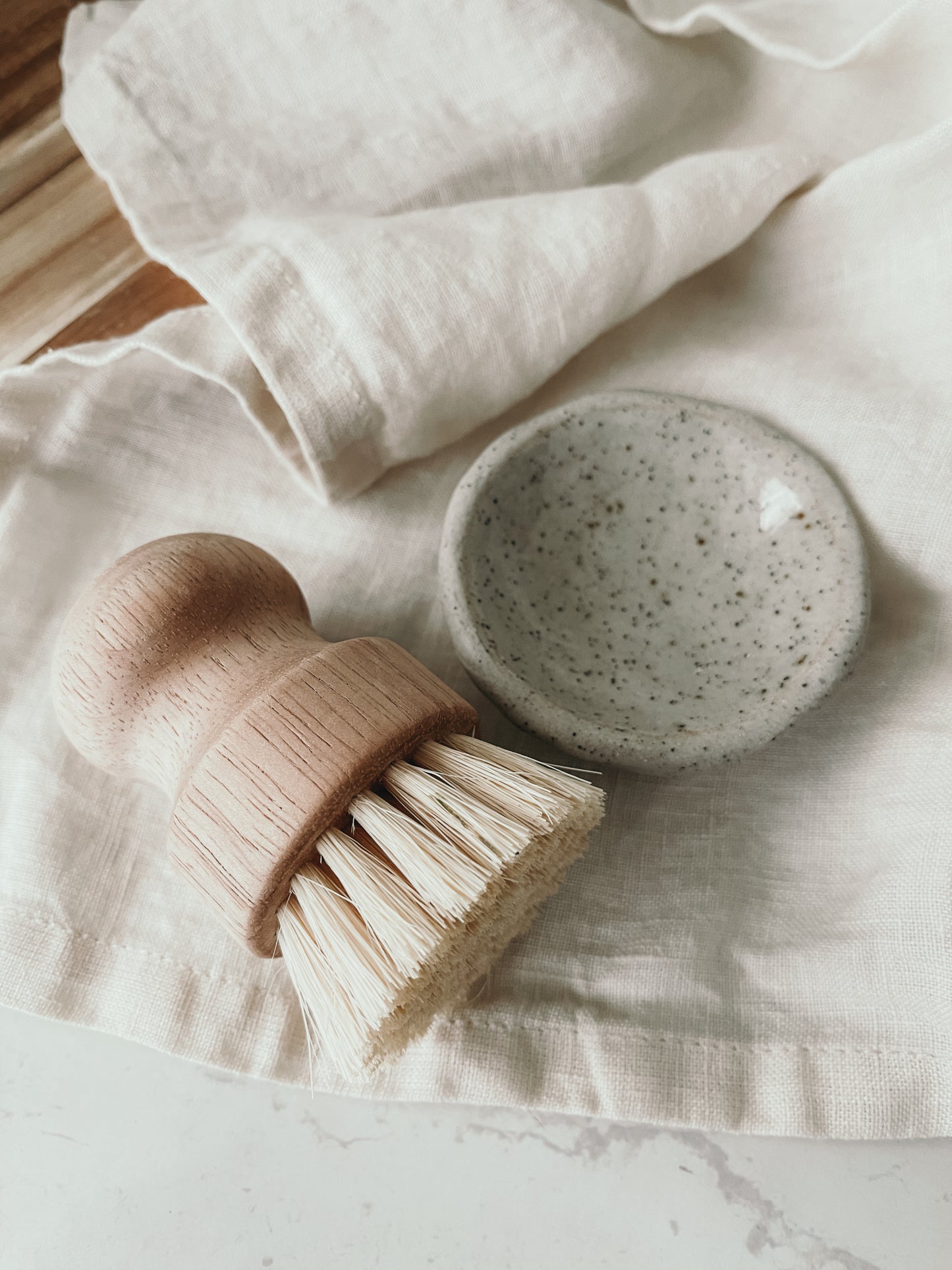 Dish wash brush holder/small